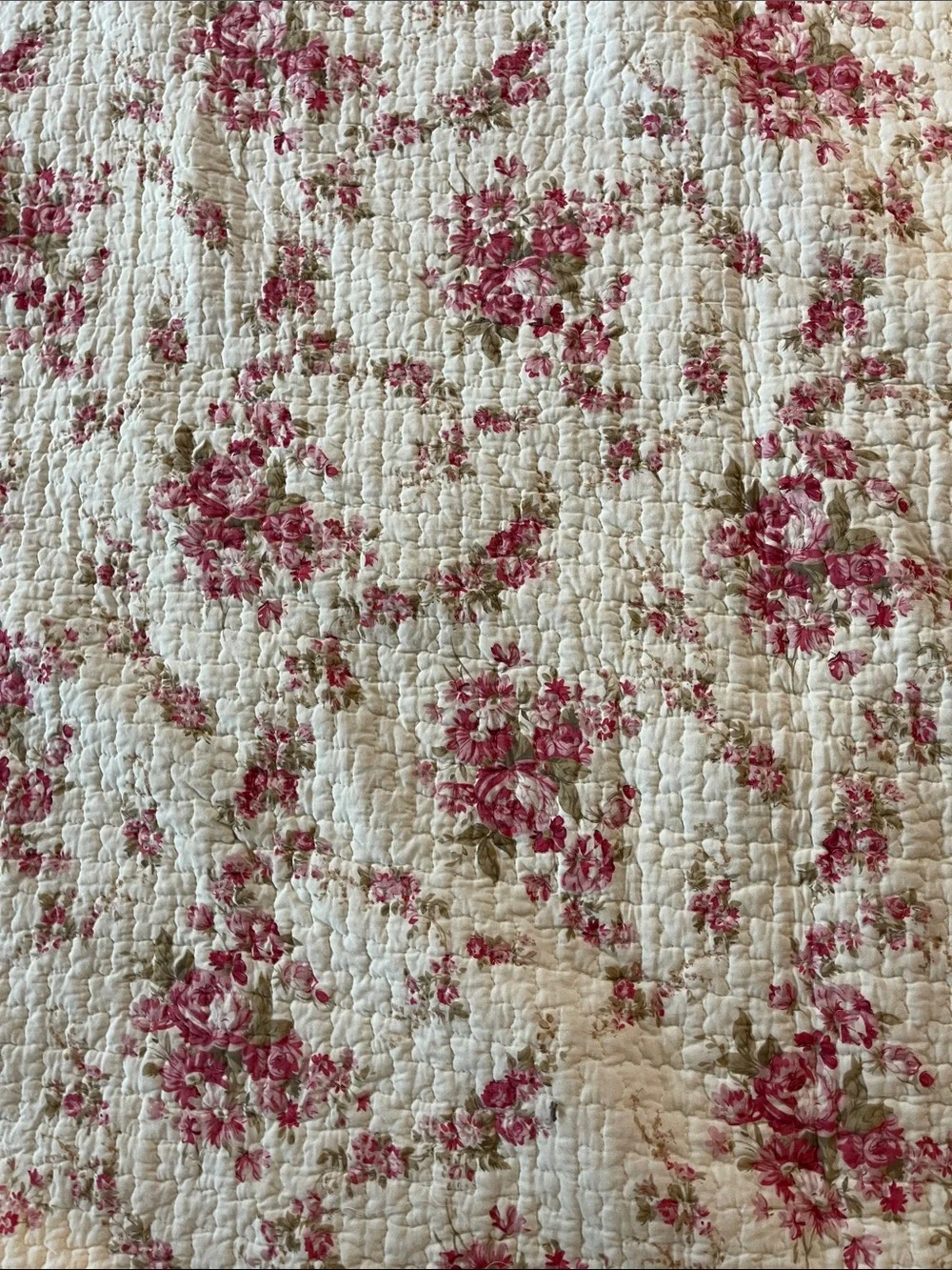 Queen size quilted embroidered bedspread floral burgundy reversible